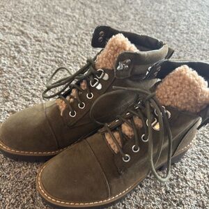 New Time and tru green combat boots size 6